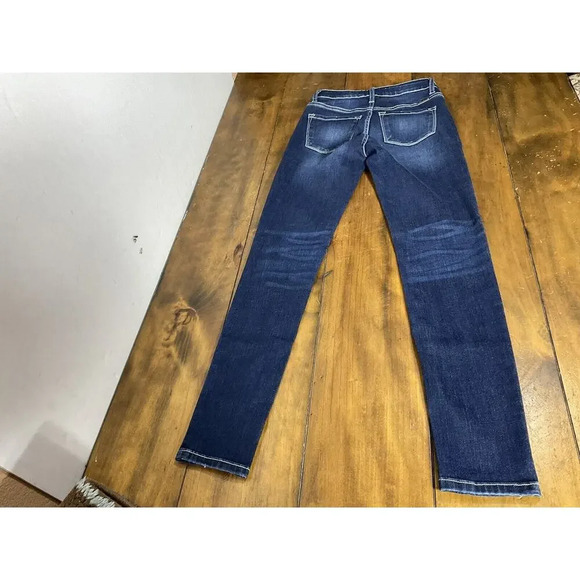 Kancan Womens Size 1/24 Mid Rise Skinny Dark Wash Jeans - Picture 2 of 9